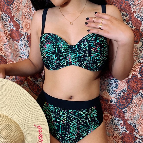 Other - 💋 Patterned High Waisted Bikini Set! 💋